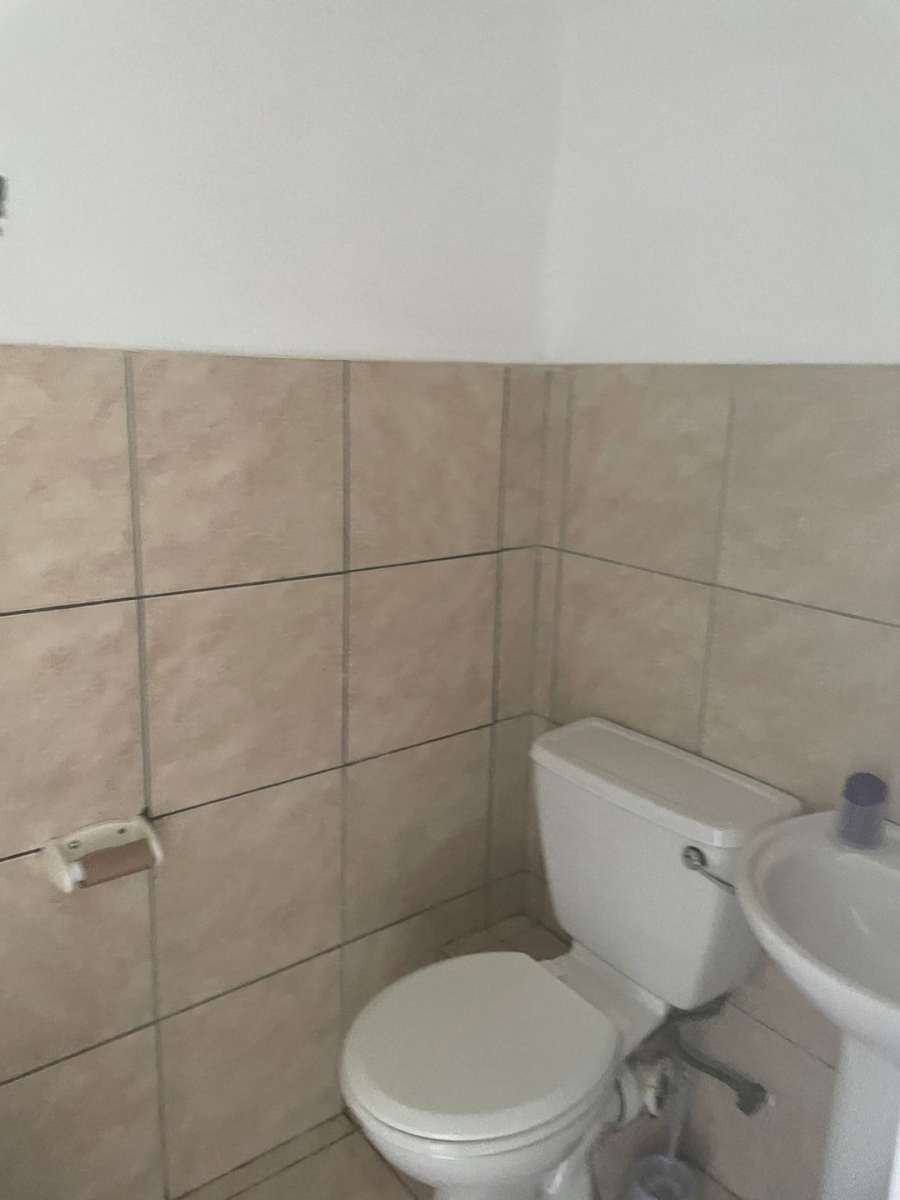 2 Bedroom Property for Sale in Mowbray Western Cape